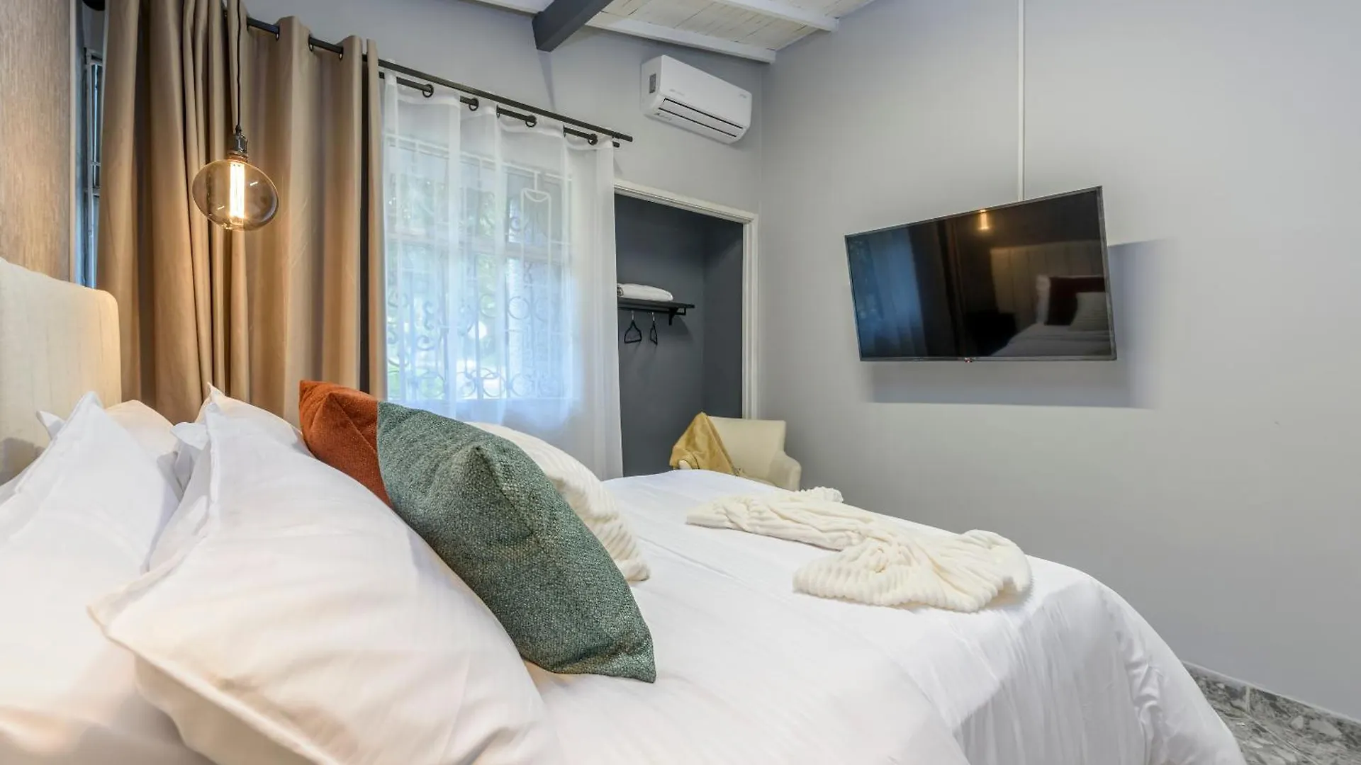 Hotel Hola Medellin