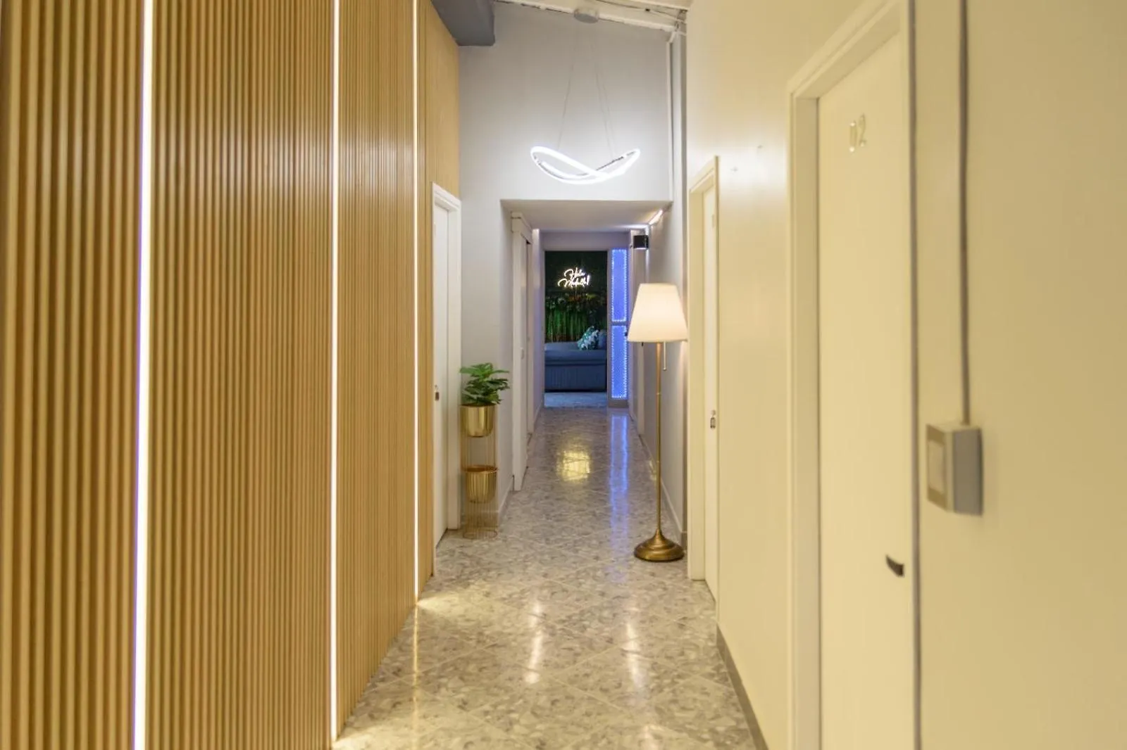 ***  Hotel Hola Medellin Colombia