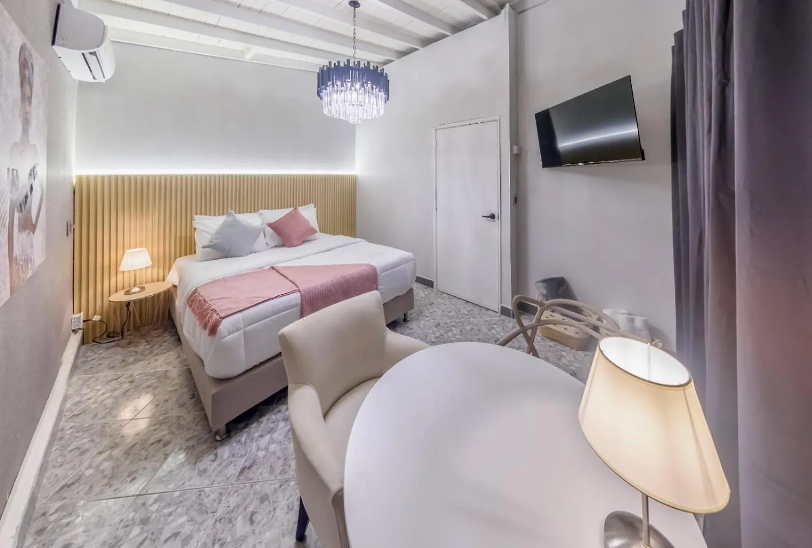 Hotel Hola Medellin